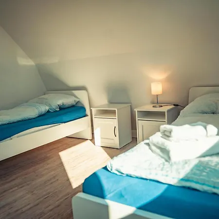 Апартаменты Appartementhaus Brunsholm Esgrus